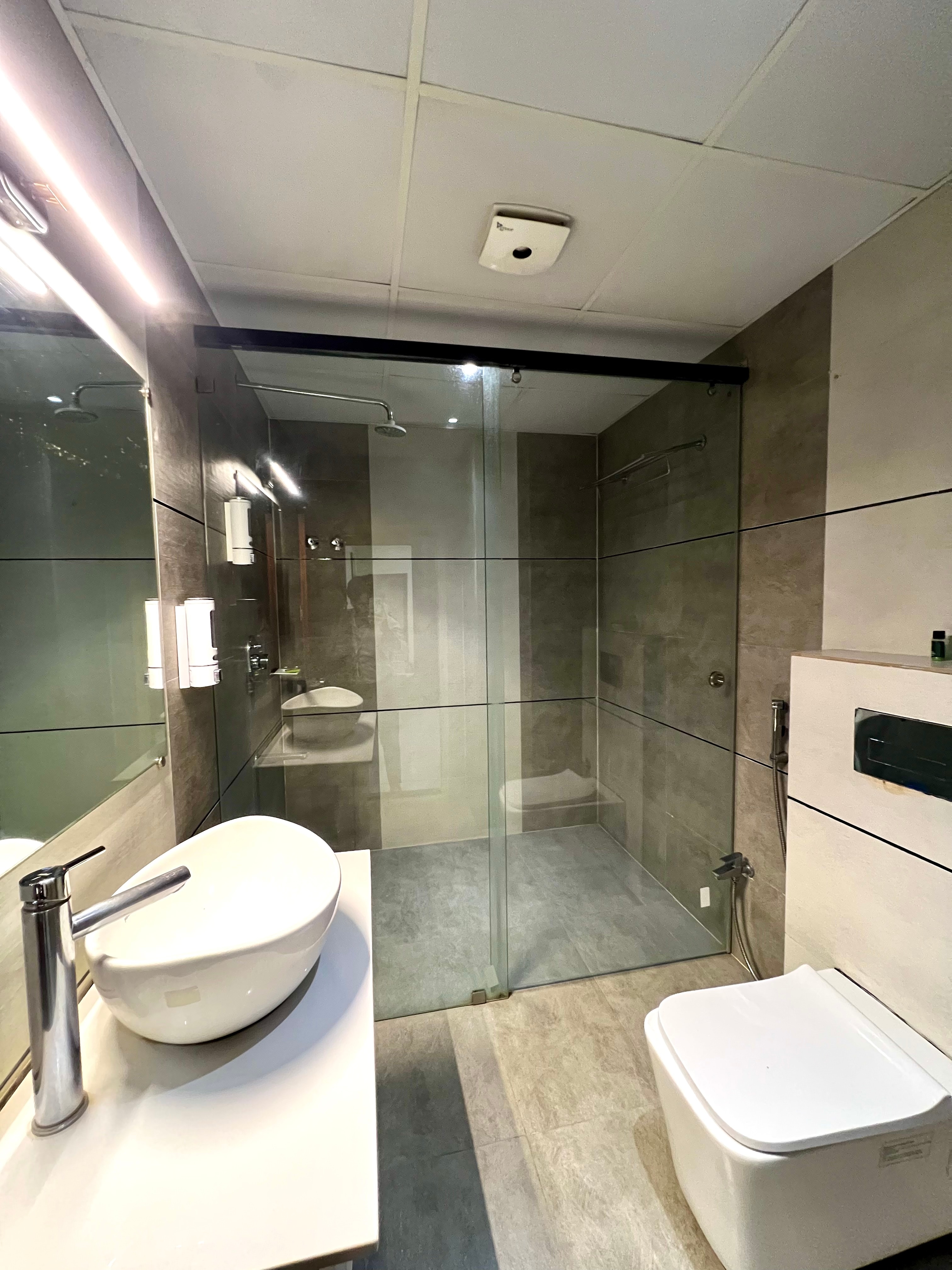 hotel JBS MINERVA GRAND - Tap to explore photos