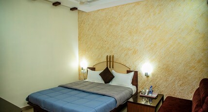 Hotel Grand Govinda Room Type - Queen Bed Ac Deluxe