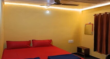 Aisiri Guest House Rooms Room Type - Deluxe Non Ac Room