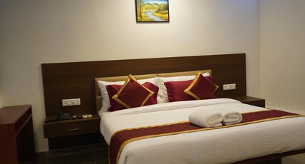 The King's Hotel Room Type - Deluxe Room