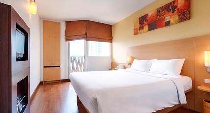 Ibis Pattaya Room Type - Standard Double Room