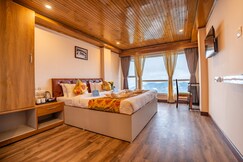 Muscatel Stardust - Chowrasta Mall Road