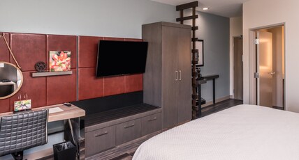 Hotel Indigo Frisco, an IHG hotel Room Type - 1 King Bed Premium Comm Access