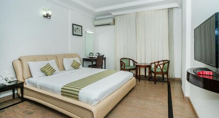 KR Inn, Krishnarajapuram Room Type - Super Deluxe King Bed