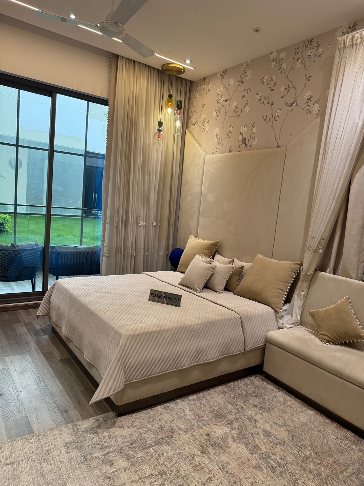 Hotel dimond near Delhi Airport - Tap to explore photos