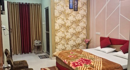 Krishan Raj Palace Room Type - Super Deluxe Room 1