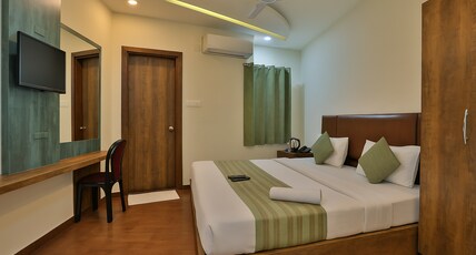 HOTEL JANKI INN Room Type - Deluxe Room