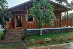 Melody Wooden Cottage with Private Pool.