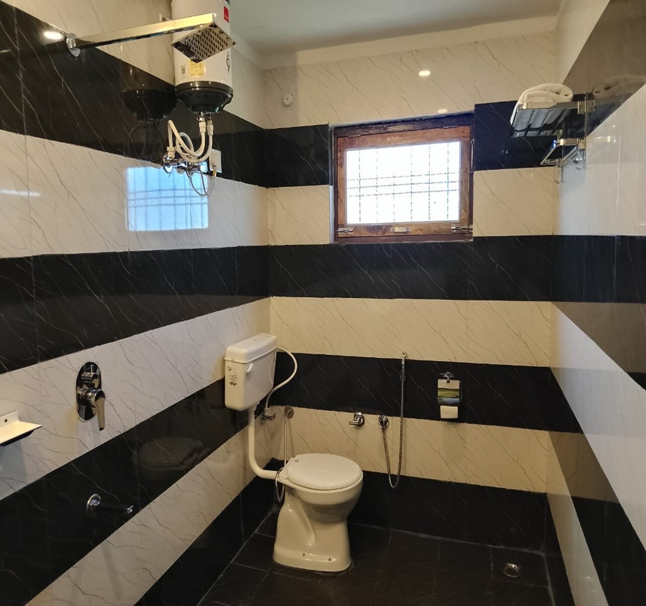 Green Hill View Homestay - Tap to explore photos