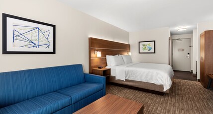 Holiday Inn Express Suites Sumner Room Type - 1 King Suite