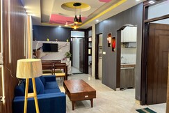 Cozy Flats Bnb Luxary 3 BHK Flat,Near Airport Delhi