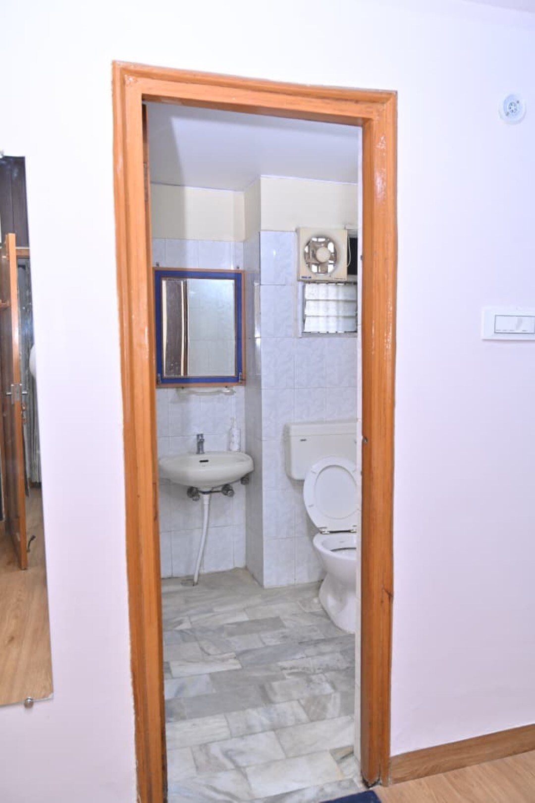 Kashi Vishwanath Homestay | Entire 3 BHK Apartment - Tap to explore photos