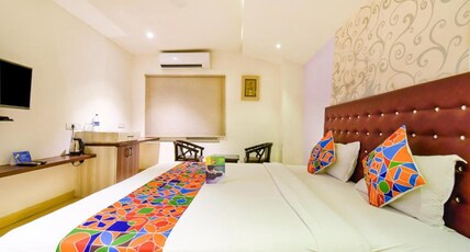 Hotel Pentagon Next Near Railway Station Room Type - Deluxe Room