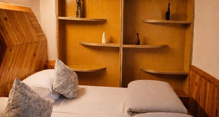 Foresta Living Kasol Room Type - Twin Room with Garden View B2..