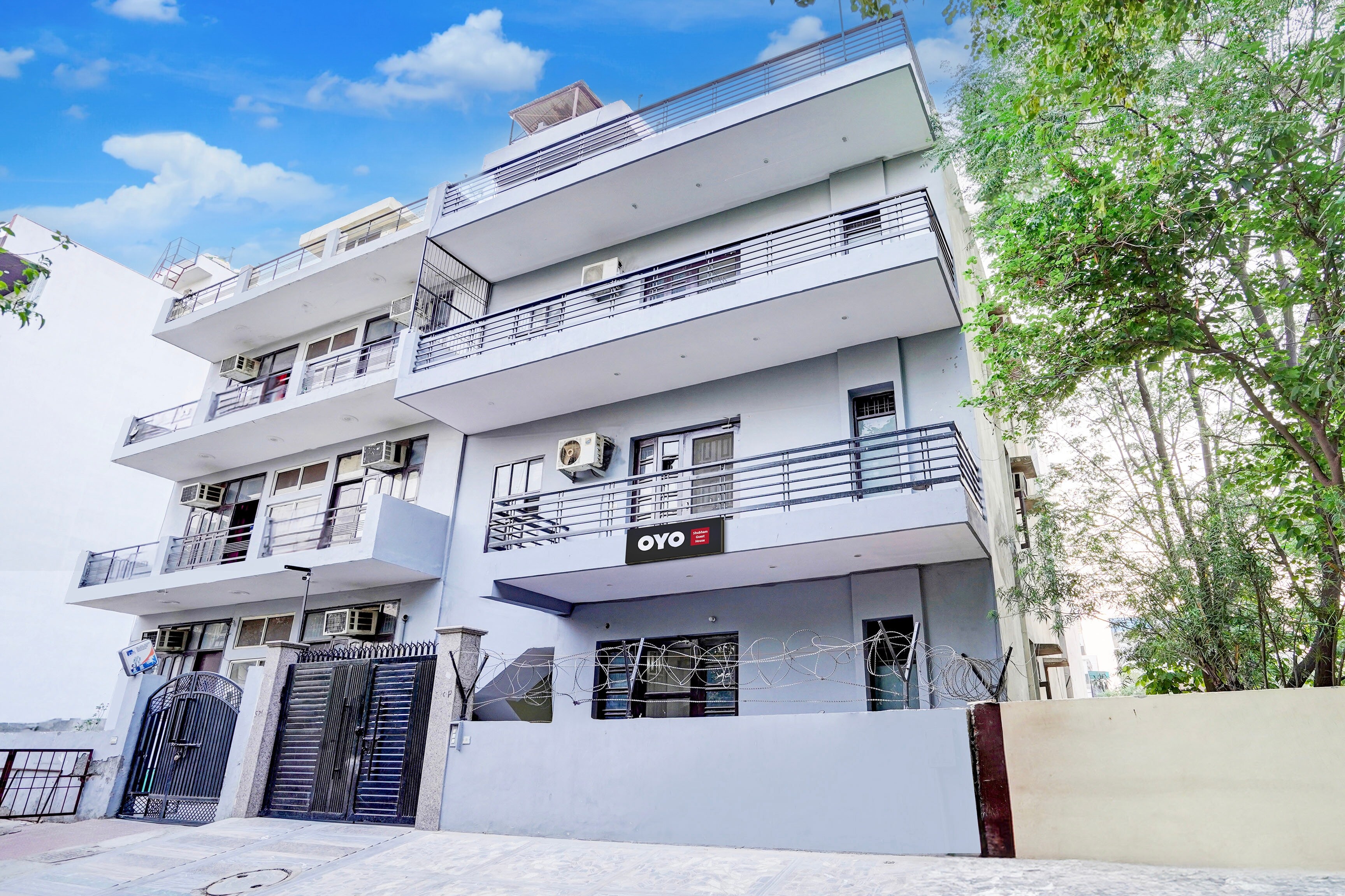 Hotel O Shubham Guest House - Tap to explore photos