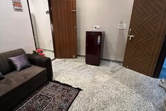 Peaceful 1bhk in malviya nagar near Jaipur Airport