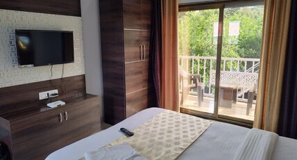 Royal Honey Resort Room Type - Deluxe Room With Balcony
