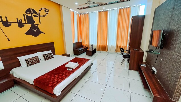 Hotel Nakshatra INN Hotel Ujjain - Reviews, Photos & Offer