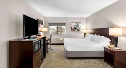 Best Western Oswego Hotel Room Type - 1 King Bed, Non-Smoking, Microwave And Refrigerator, Keurig Coffee Maker, Full Breakfast Best Western Oswego Hotel Room Type - 1 King Bed, Non-Smoking, Microwave And Refrigerator, Keurig Coffee Maker, Full Breakfast
