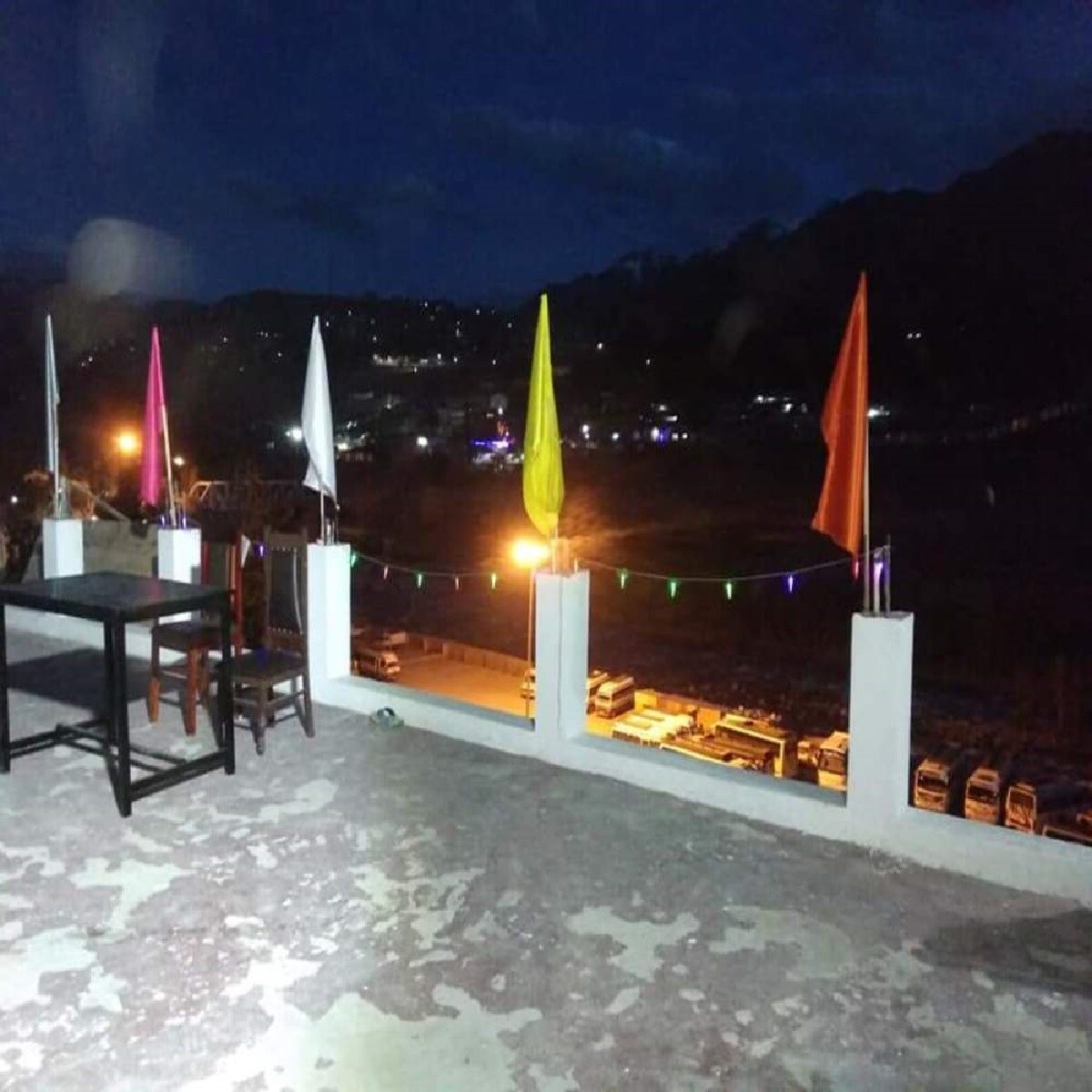 Hotel Brownhills - Tap to explore photos