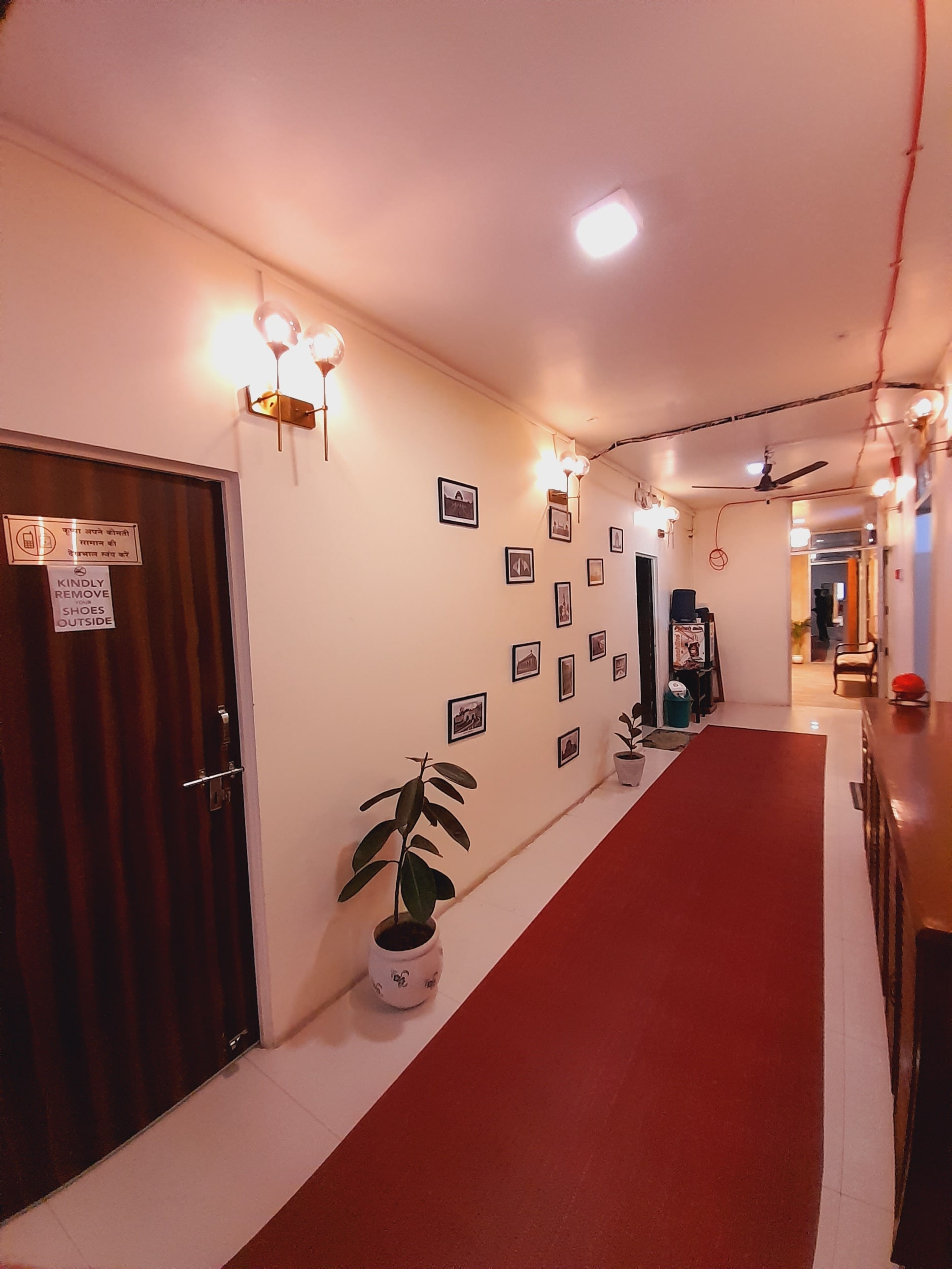 Homestay at Kashmiri Gate Metro & Old Delhi Railway Station| Private Rooms & Dorms - Tap to explore photos