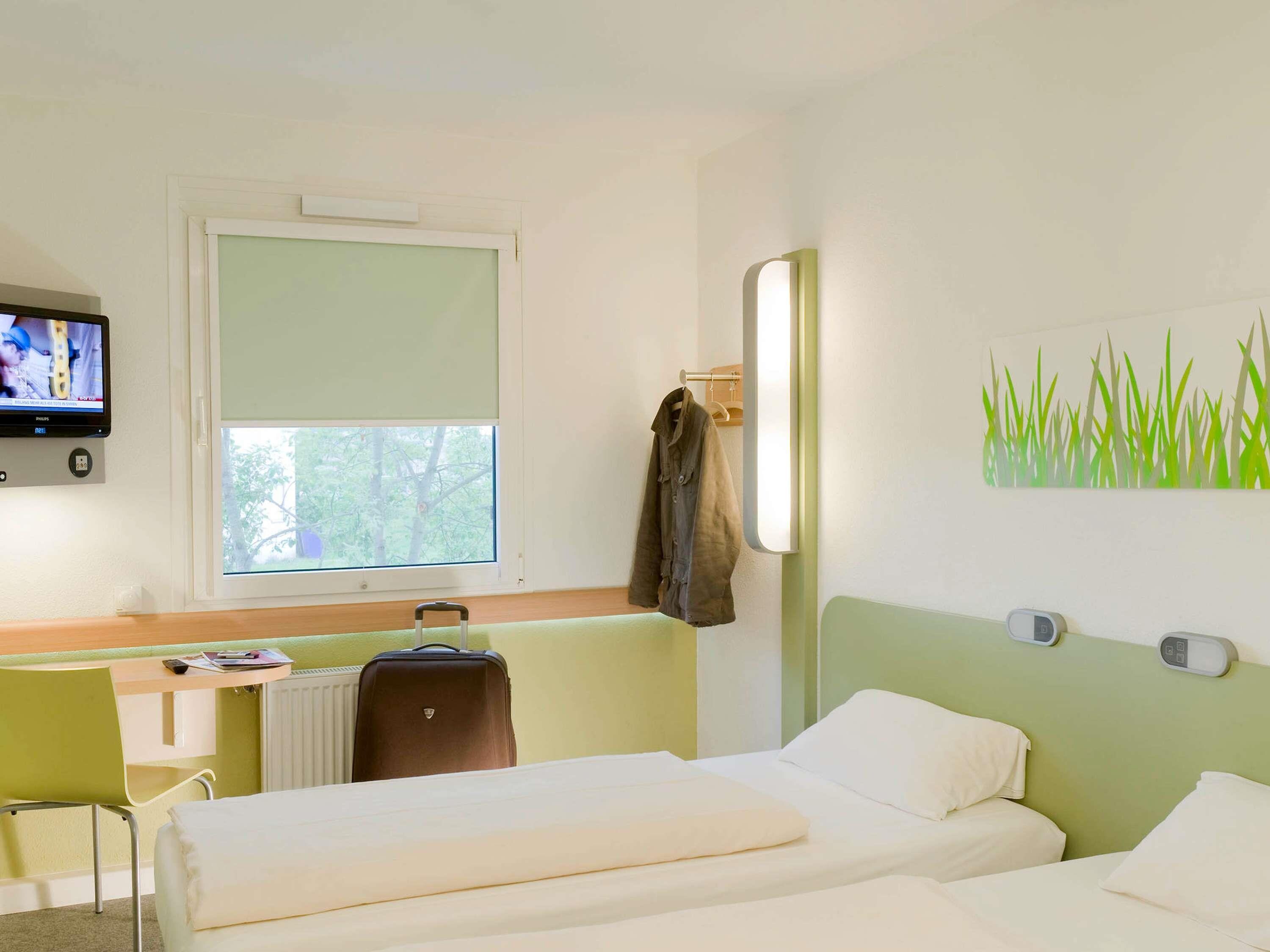 ibis budget Le Puy en Velay - Tap to explore photos