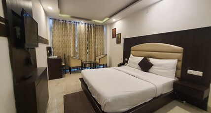 Hotel Castle View Room Type - Deluxe Room