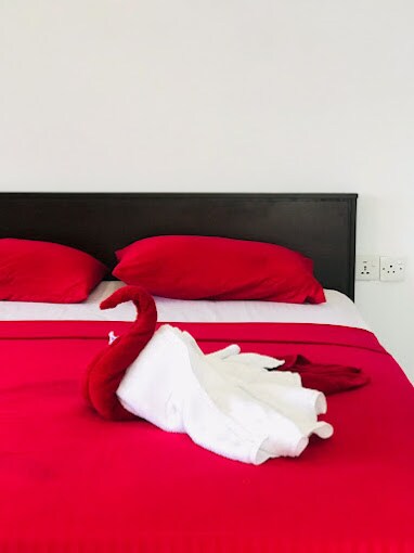 Mamma Raji Hotel - Freedom Paradise - Tap to explore photos