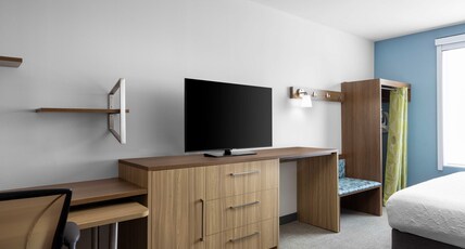 Home2 Suites by Hilton Phoenix Downtown Room Type - 1 KING BD STD W CITY VIEW