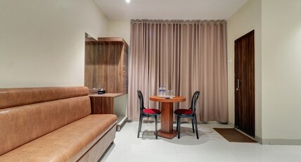 New Parimeet Residency Lodging and Boarding Room Type - Deluxe Room