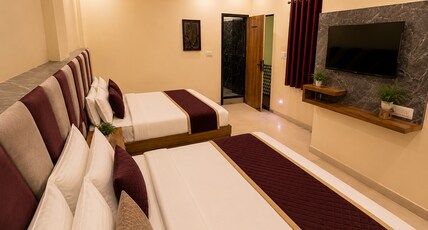 Hotel Rajlaxmi Palace, Unit of Hi Hospitality Group Room Type - Deluxe Family Room