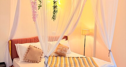 Cayetana Jacuzzi Suite   Balcony   Tonk Road Room Type - 2BHK- TR ( Room -1 )