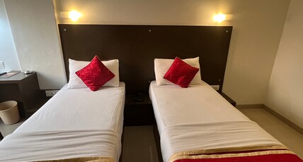 Resort Silver Hills Room Type - AC Economy Twin Bed Road Facing