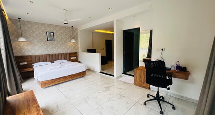BELLMOUNT MUNNAR Room Type - SIGNATURE SUITE