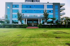 Green Palms Hotel and Resort