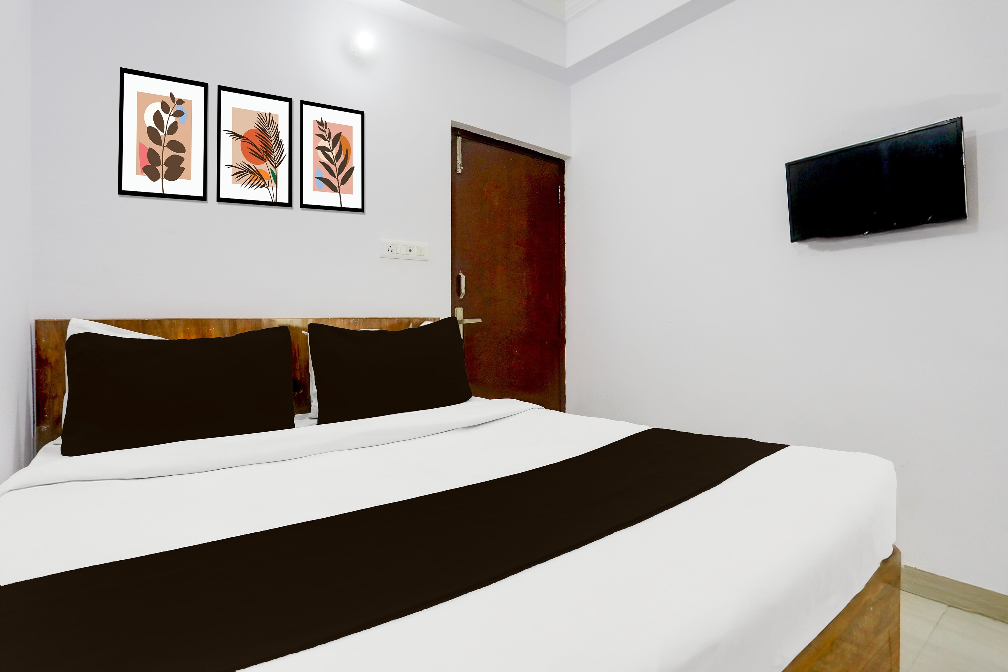Hotel O Rajeev Nagar Formerly Happy Journey - Tap to explore photos