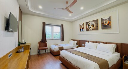 Hotel Royale Heritage Room Type - Royale Classic Triple