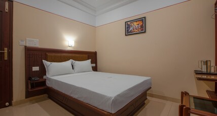 HOTEL VASHANTH KRISHNA Room Type - Standard Room