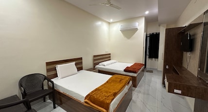 KML Grand Stay Room Type - Family Room with 2 Double Bed-Temple View KML Grand Stay Room Type - Family Room with 2 Double Bed-Temple View