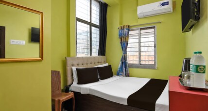 Hotel O Diamond Mall Kolkata Formerly Petals Residency Room Type - Classic