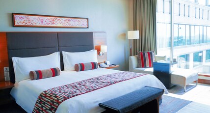 Crowne Plaza Today Gurugram,an IHG Hotel Room Type - Superior City View King Bed Smoking 