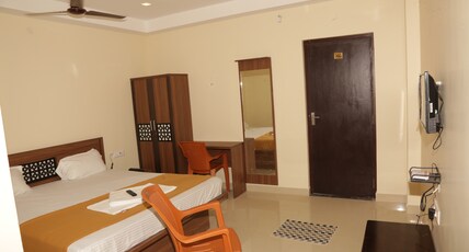 Hotel Santhosh Inn Room Type - Deluxe Double Room NON AC