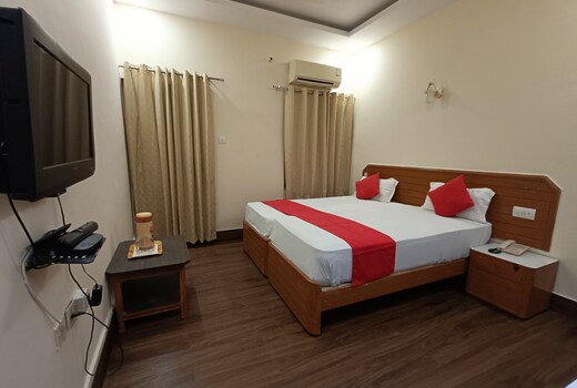 Hotel Padmini International