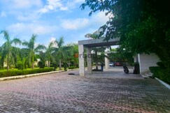 Golden Fields Farmhouse