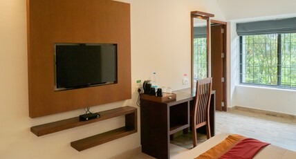 The Sanihara Hotel & Resort Room Type - Royal Classic Double - Air-conditioning