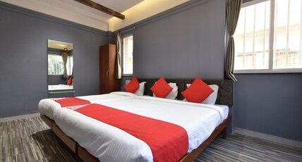 Hotel Ashirwad Room Type - Deluxe AC Room