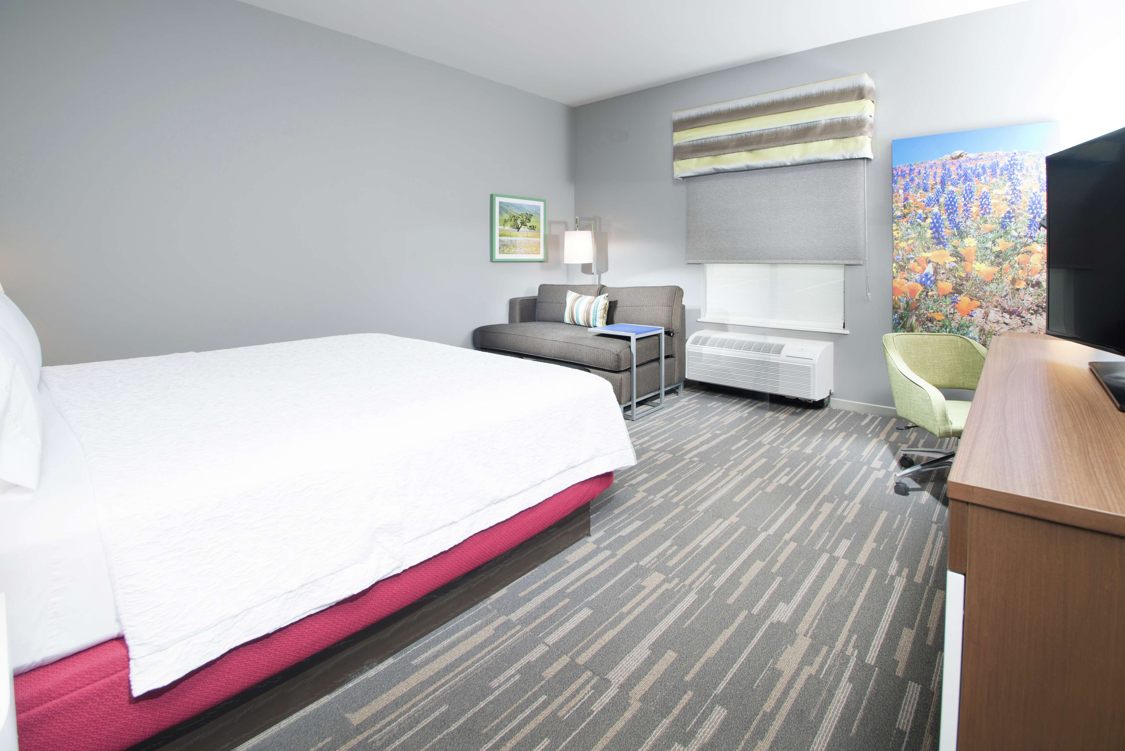 Hampton Inn Arvin Tejon Ranch, CA - Tap to explore photos