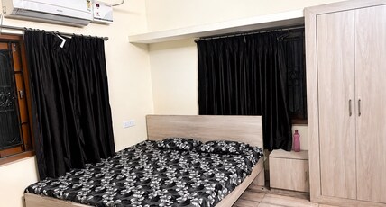 K S GUEST HOUSE Room Type - DELUXE ROOM