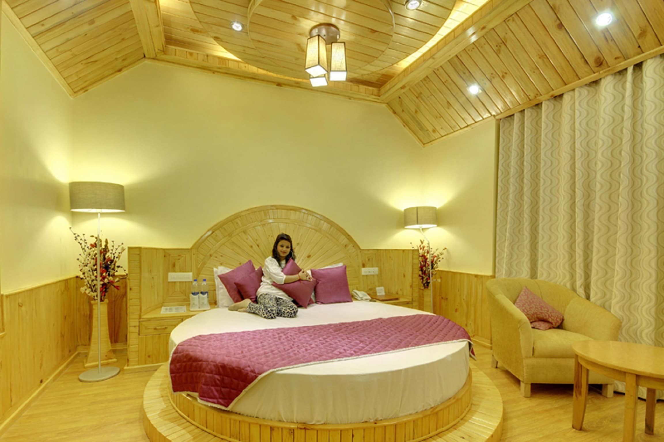 The Holiday Resorts, Cottages & Spa - Tap to explore photos