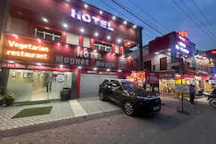 Hotel Magnet House